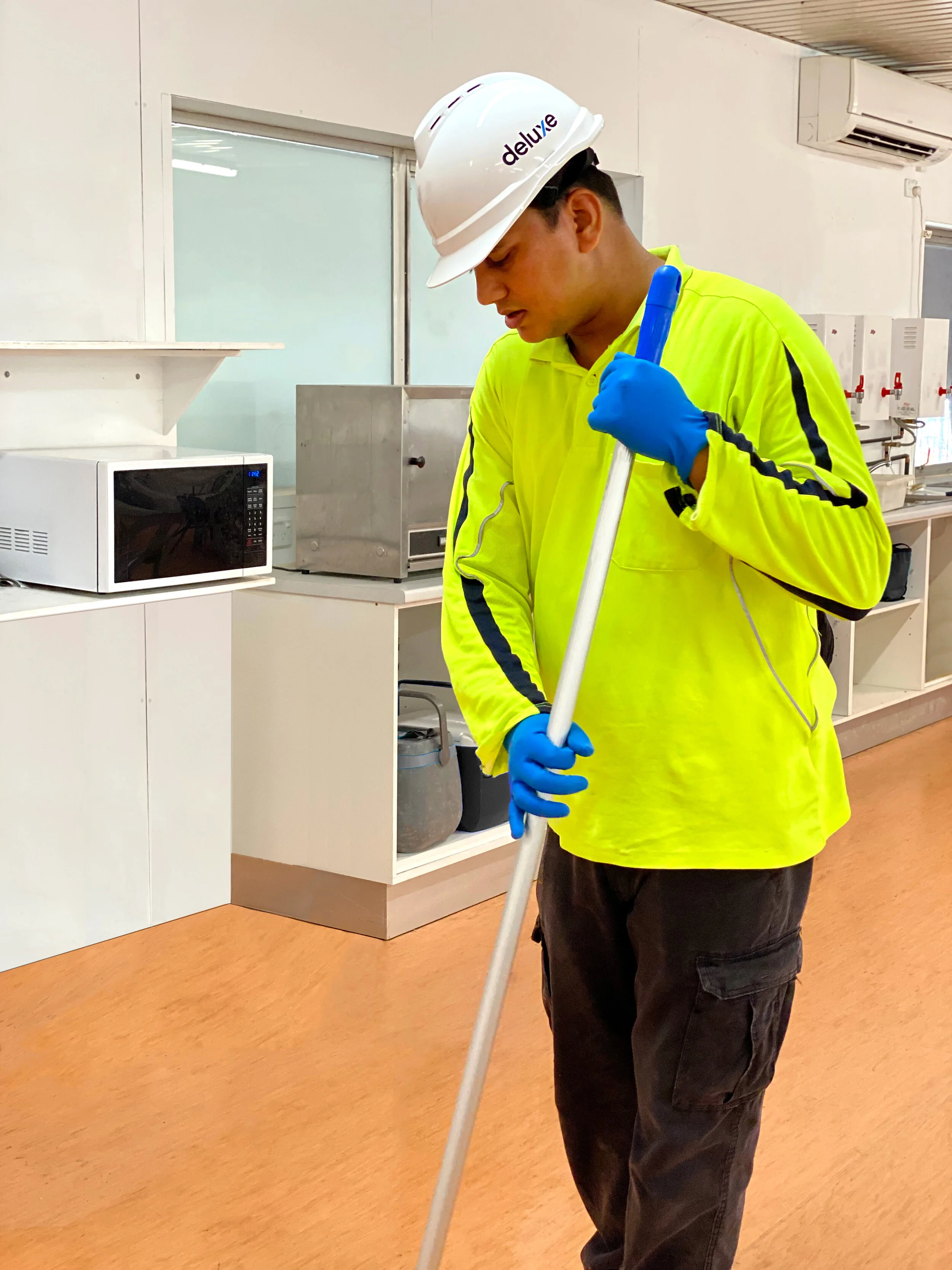  site shed amenities clean by deluxe cleaning sydney 