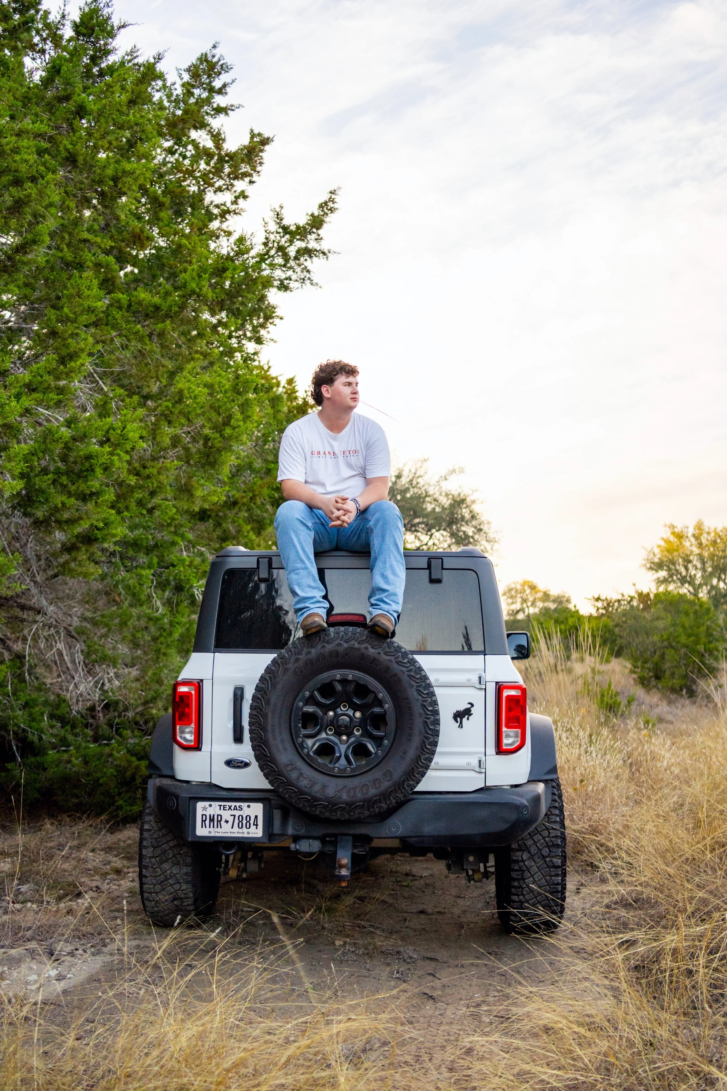 Leading New Braunfels San Antonio Austin Senior Photographer Celebrates Seniors BIG