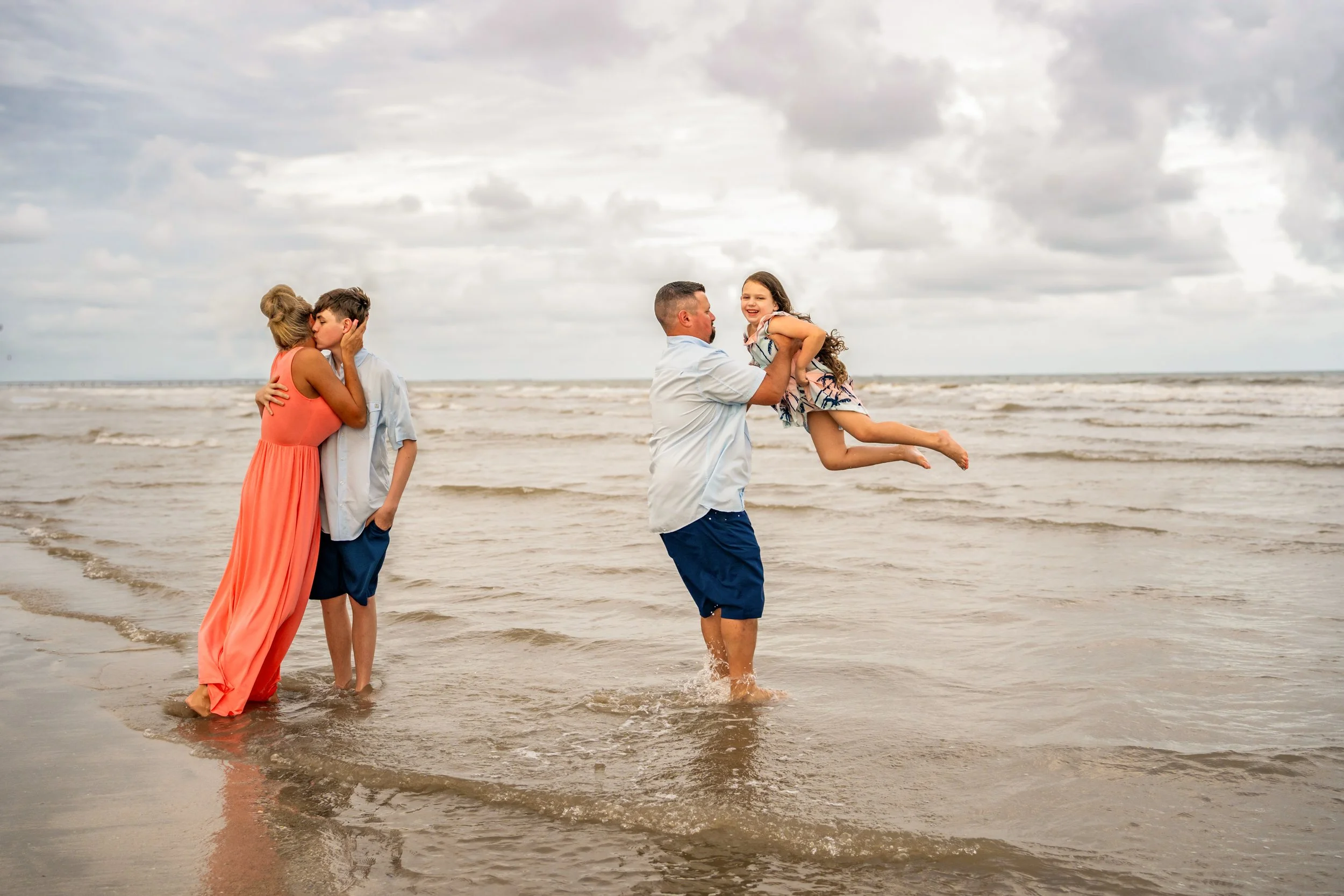 new braunfels port aransas austin san antonio cinnamon shore family children beach portraits photographer