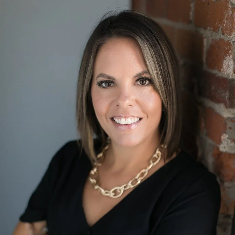 Courtney Carlone @courtneycarlone