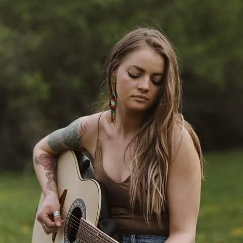 Dani Bacon