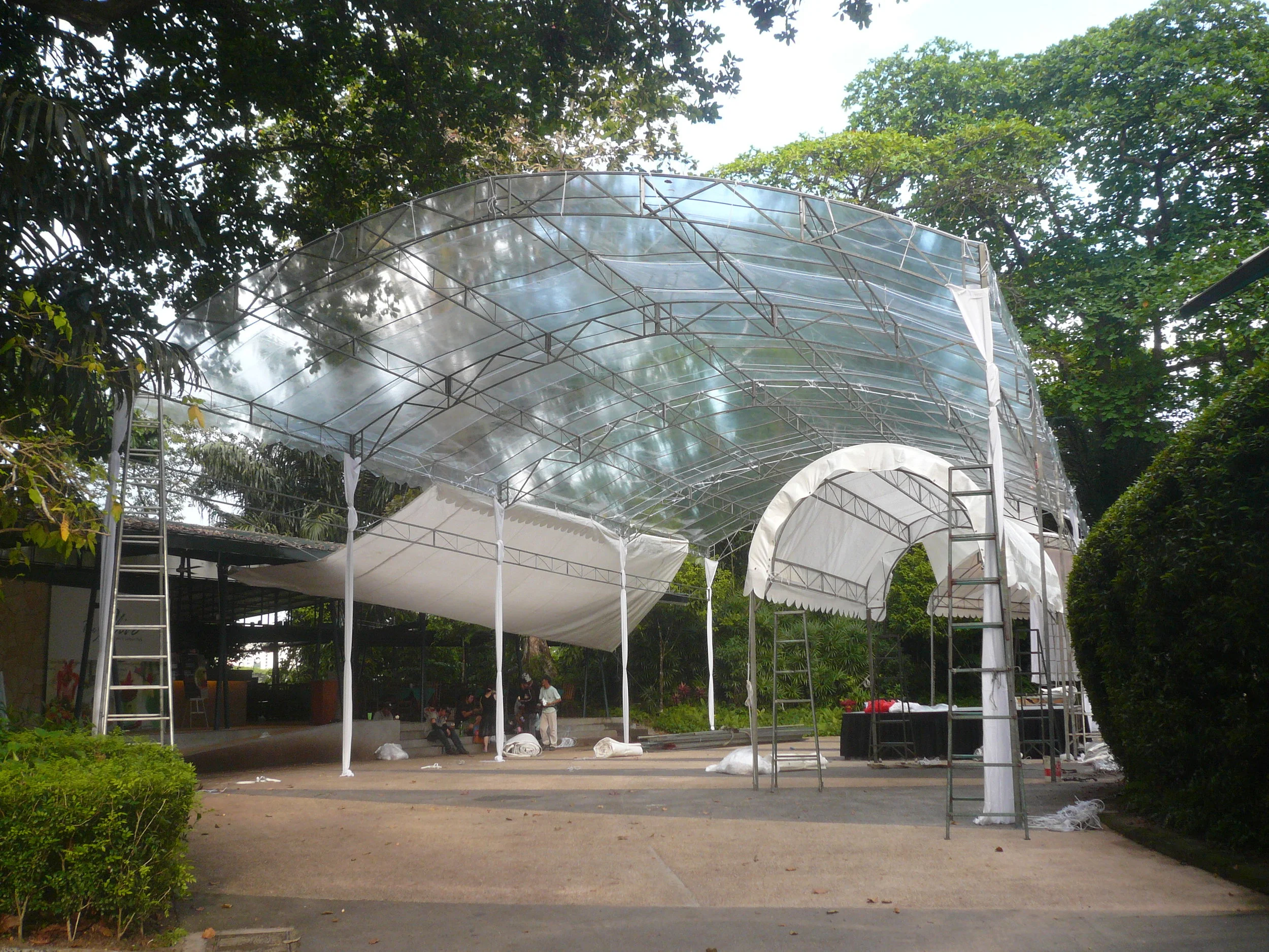 Dome Tent w/ transparent canvas top