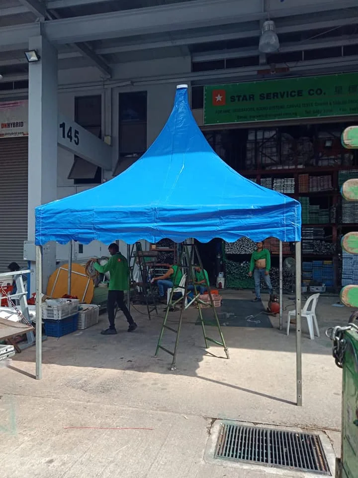 Gazebo w/ blue top