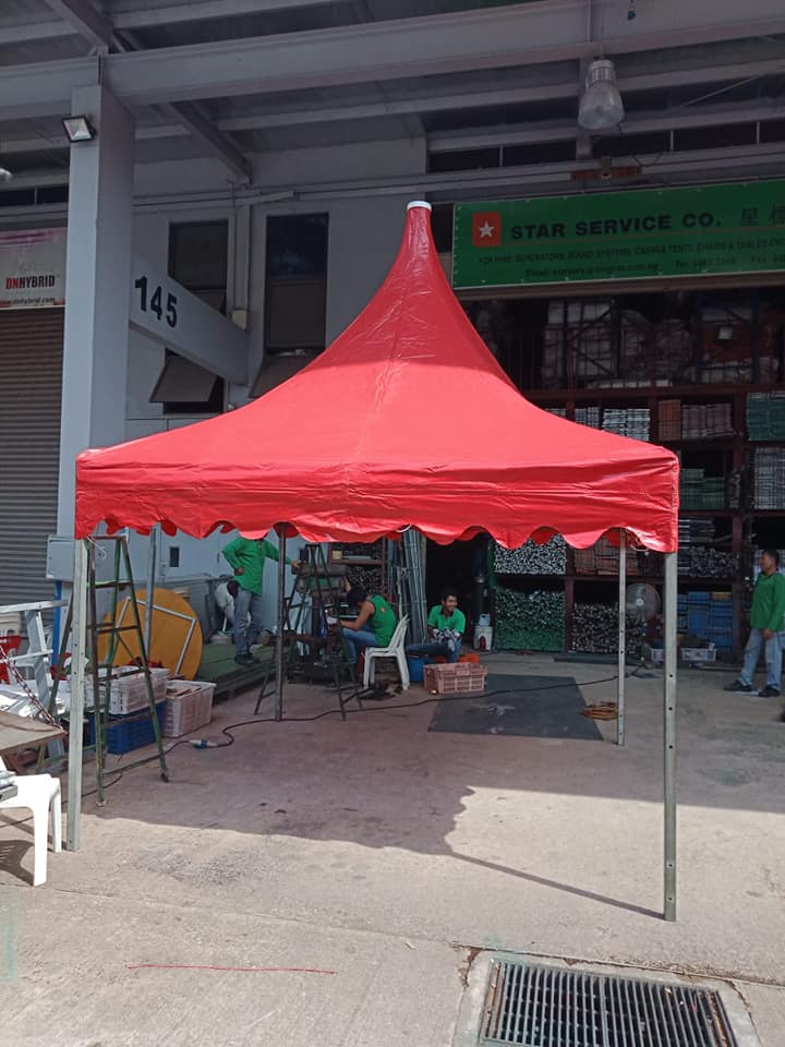 Gazebo w/ Red top