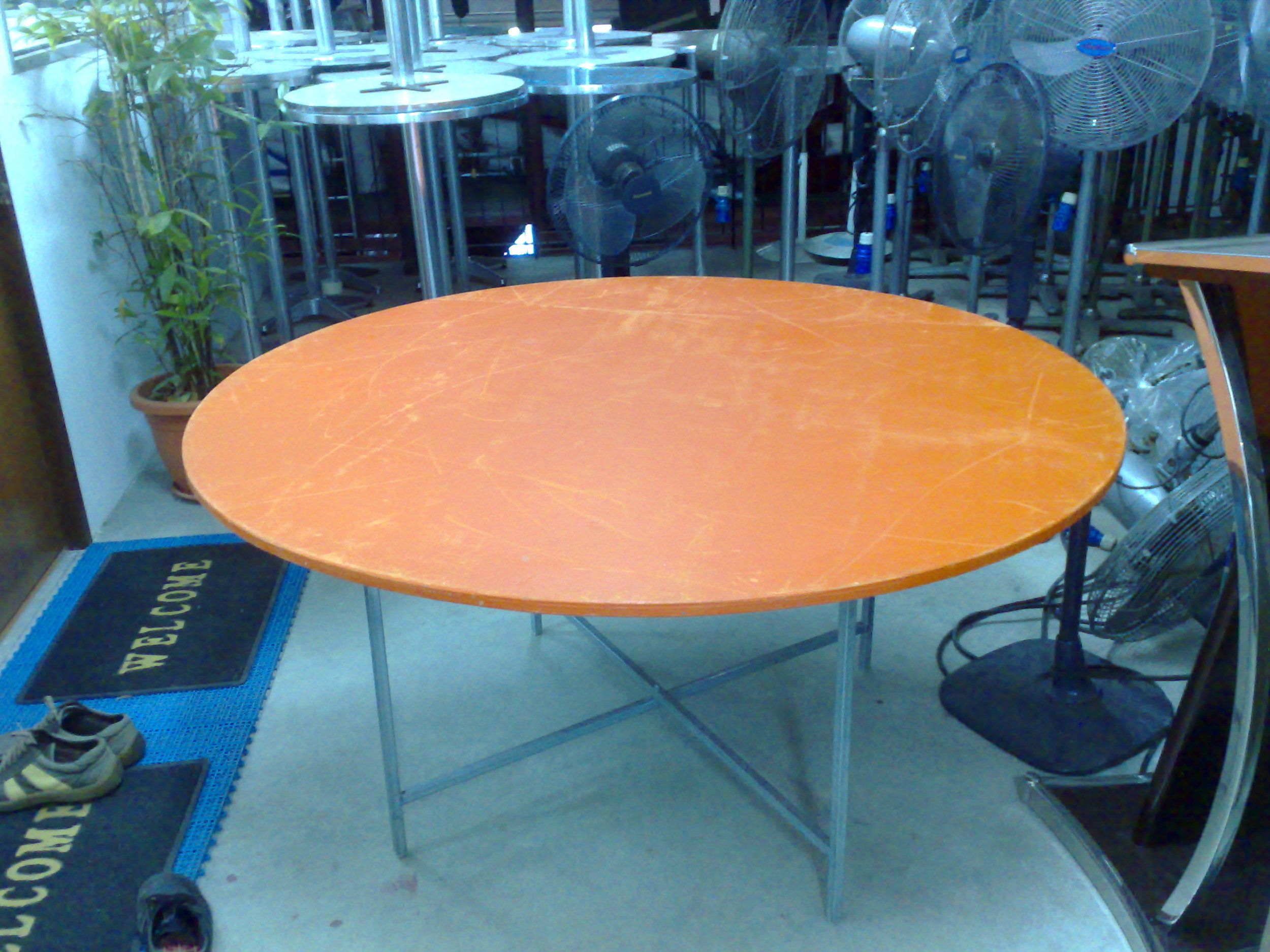 5' round table