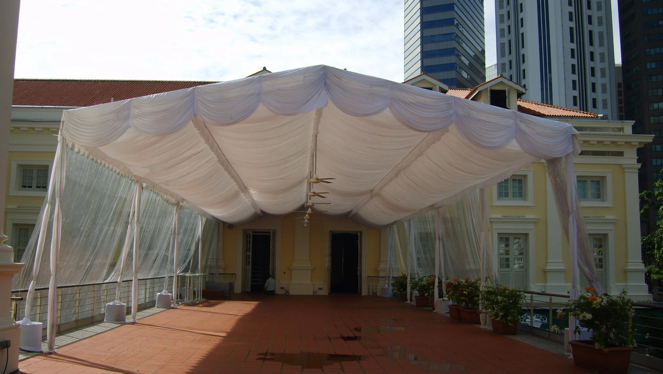 A-Shaped tent w/lining