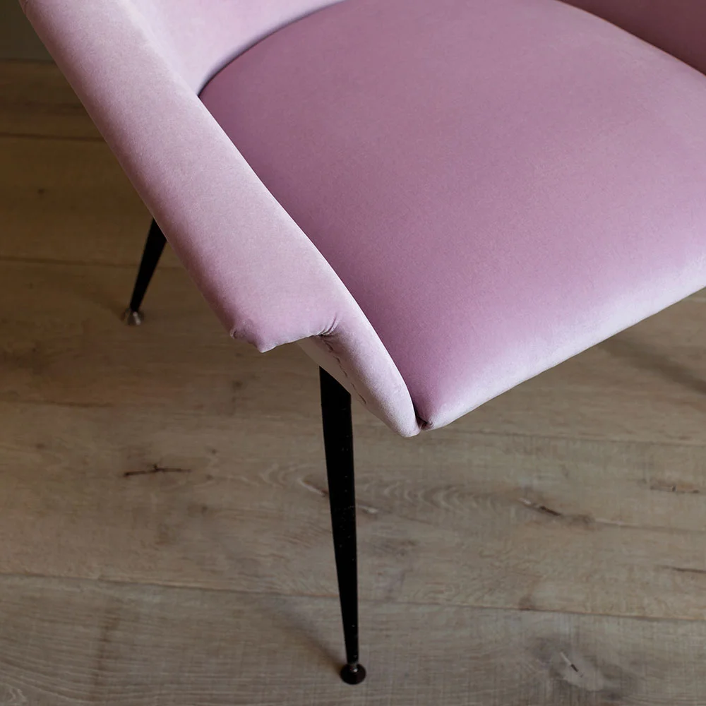 Piggy Lounge Chair 2
