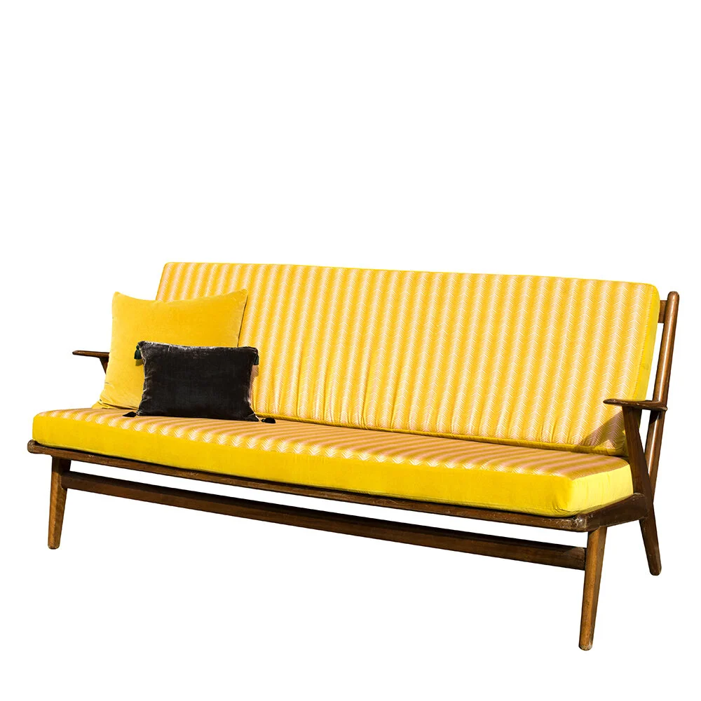 Bench saffron and pink velvet