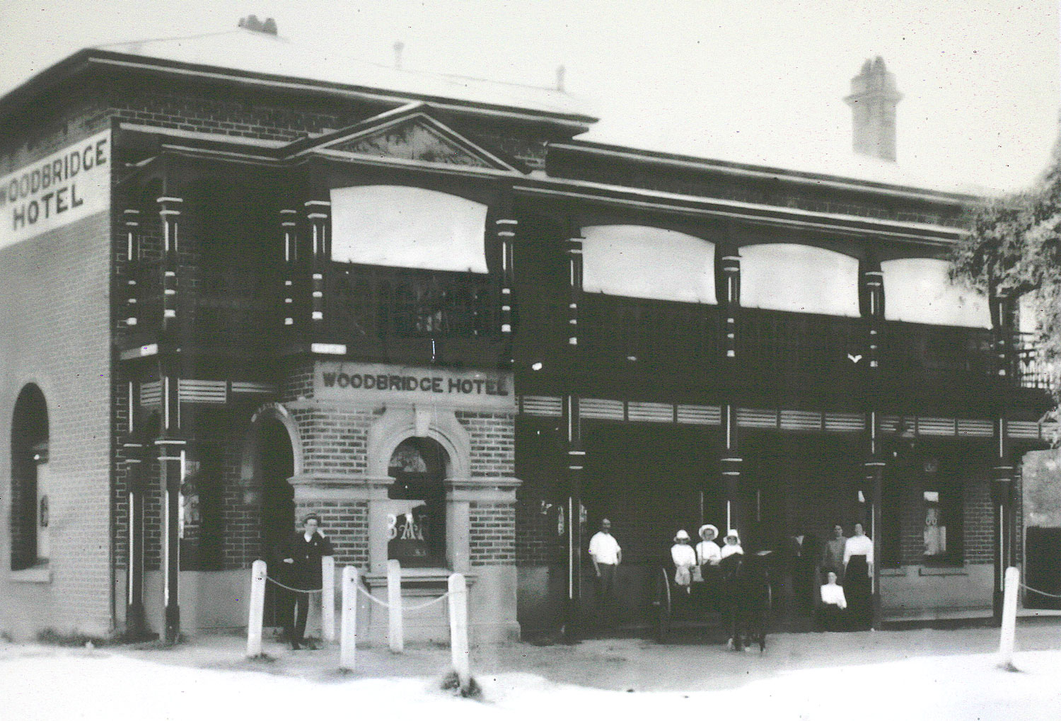 History_of_Woodridge_hotel.jpg
