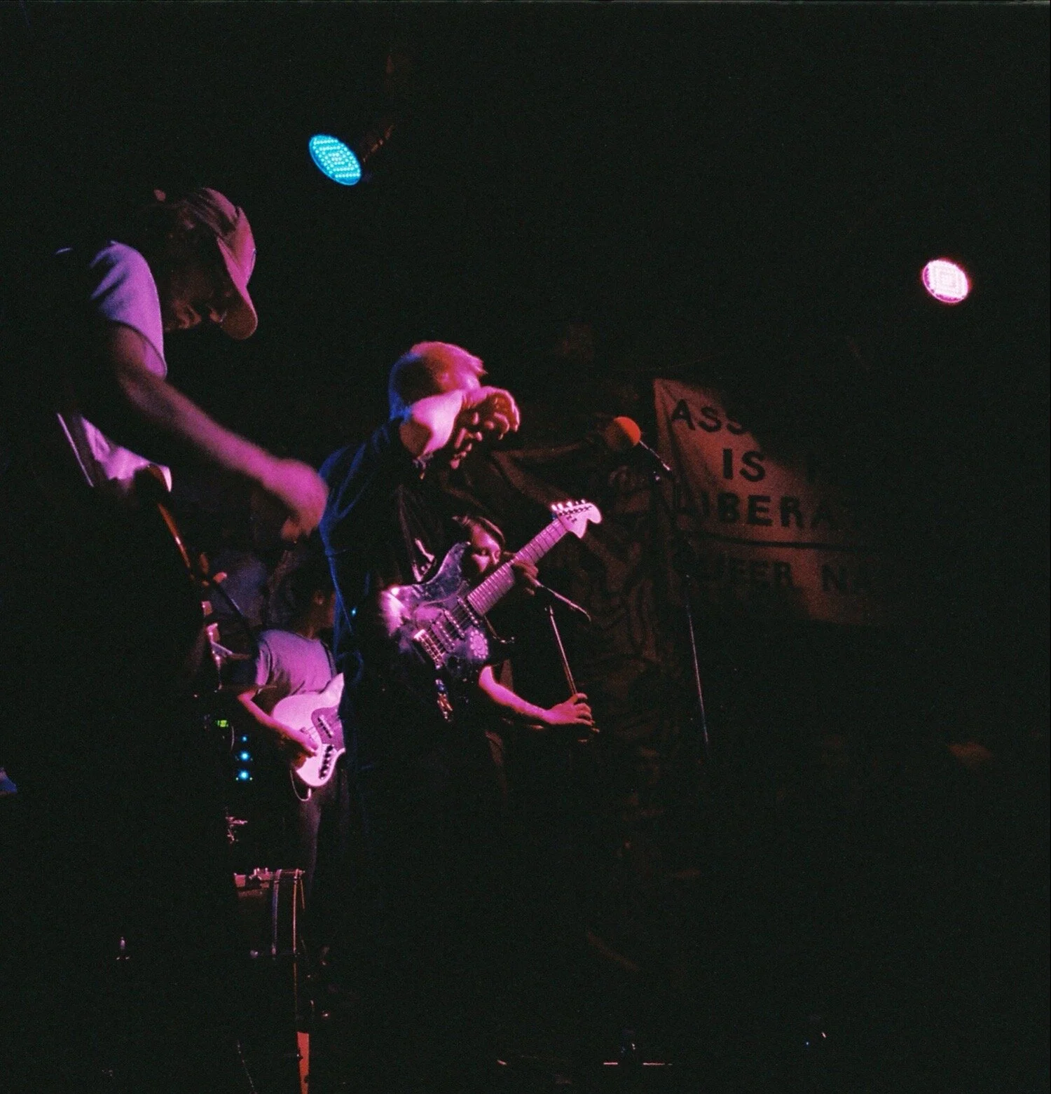 DADCAP live | "a la" post-punk