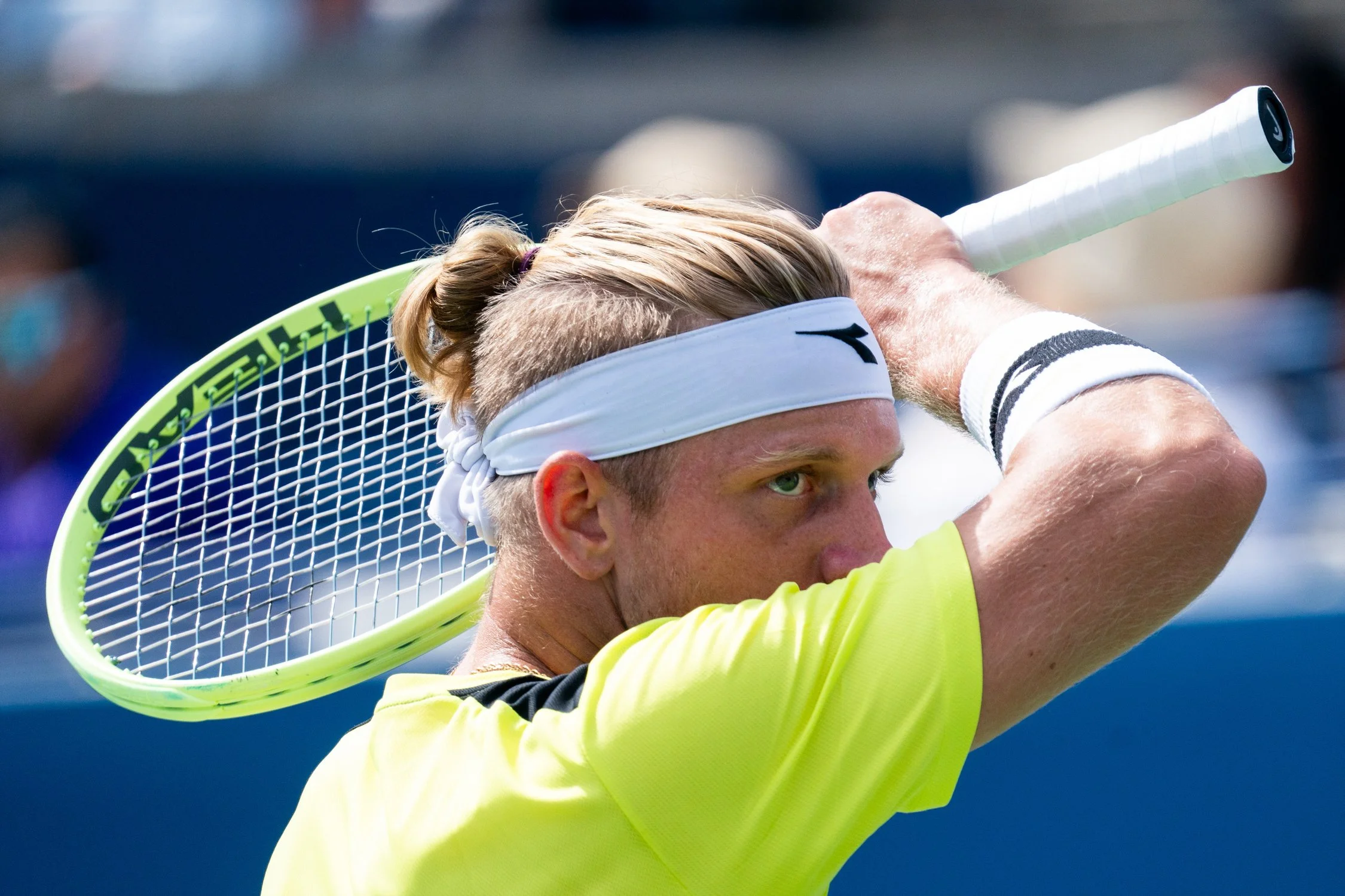  Alejandro Davidovich Fokina of Spain looks towards the stands during) semifinal tennis action at the National Bank Open In Toronto, on Saturday, Aug, 12, 2023. THE CAXADIAN PRESS/Spencer Colby 