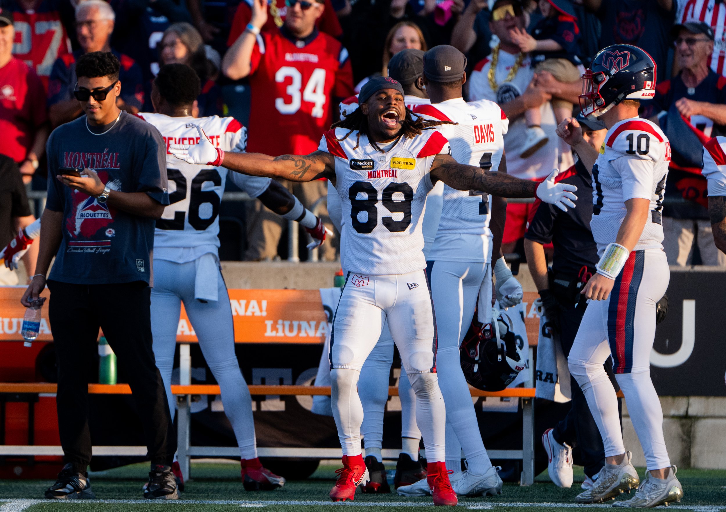  Montreal Alouettes wide receiver James Letcher Jr. (89) celebrates his team's win over the Ottawa Redblacks ending their at-home win streak moments before the end of second half of CFL football action in Ottawa, on Saturday, Sept. 21, 2024. THE CANA
