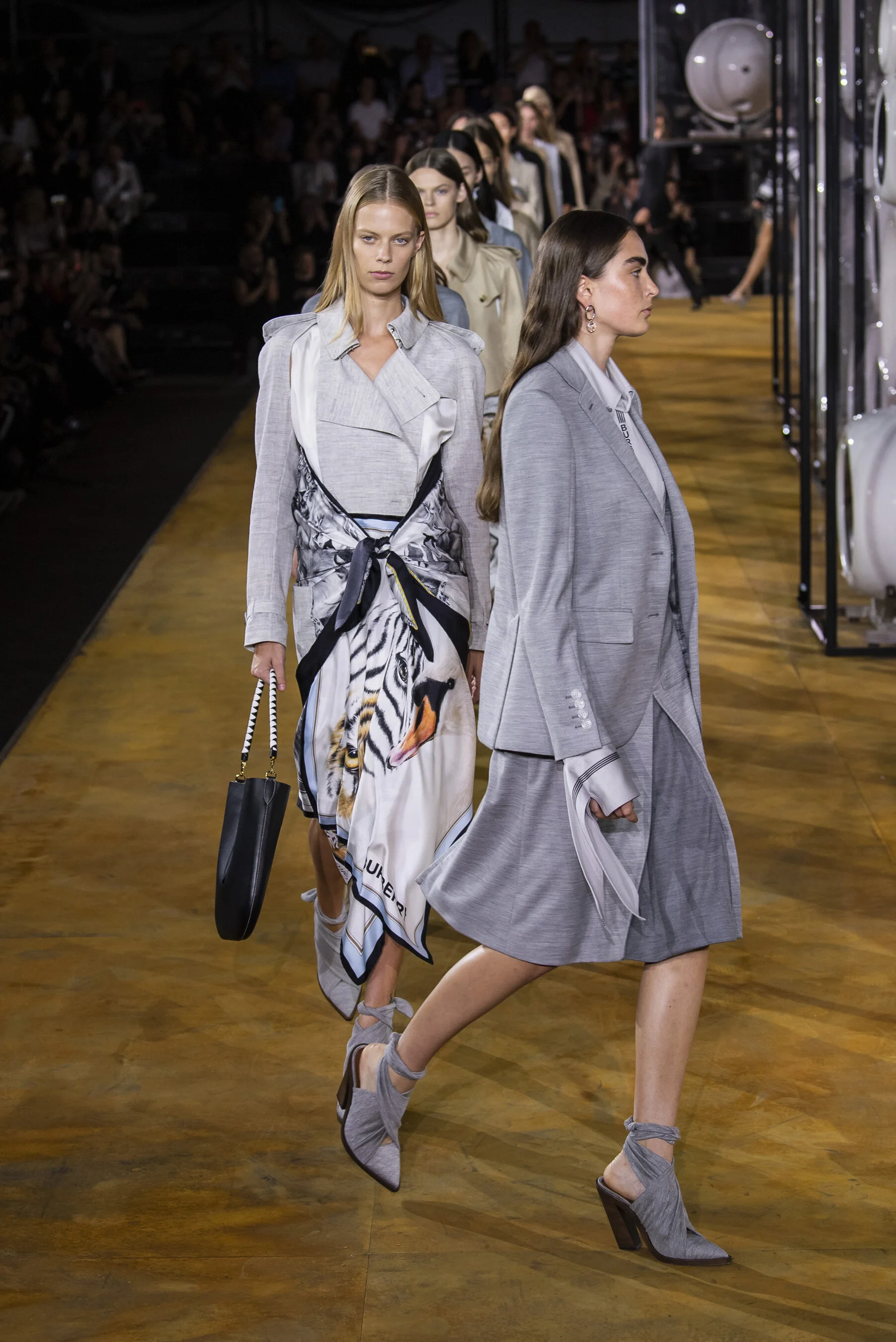 Burberry SS20 de Riccardo Tisci durante London Fashion Week.