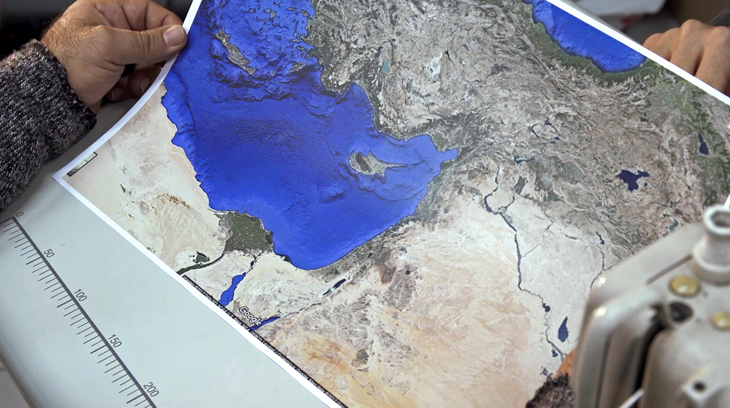 Mohamad Hafeda_Sewing Borders.jpg