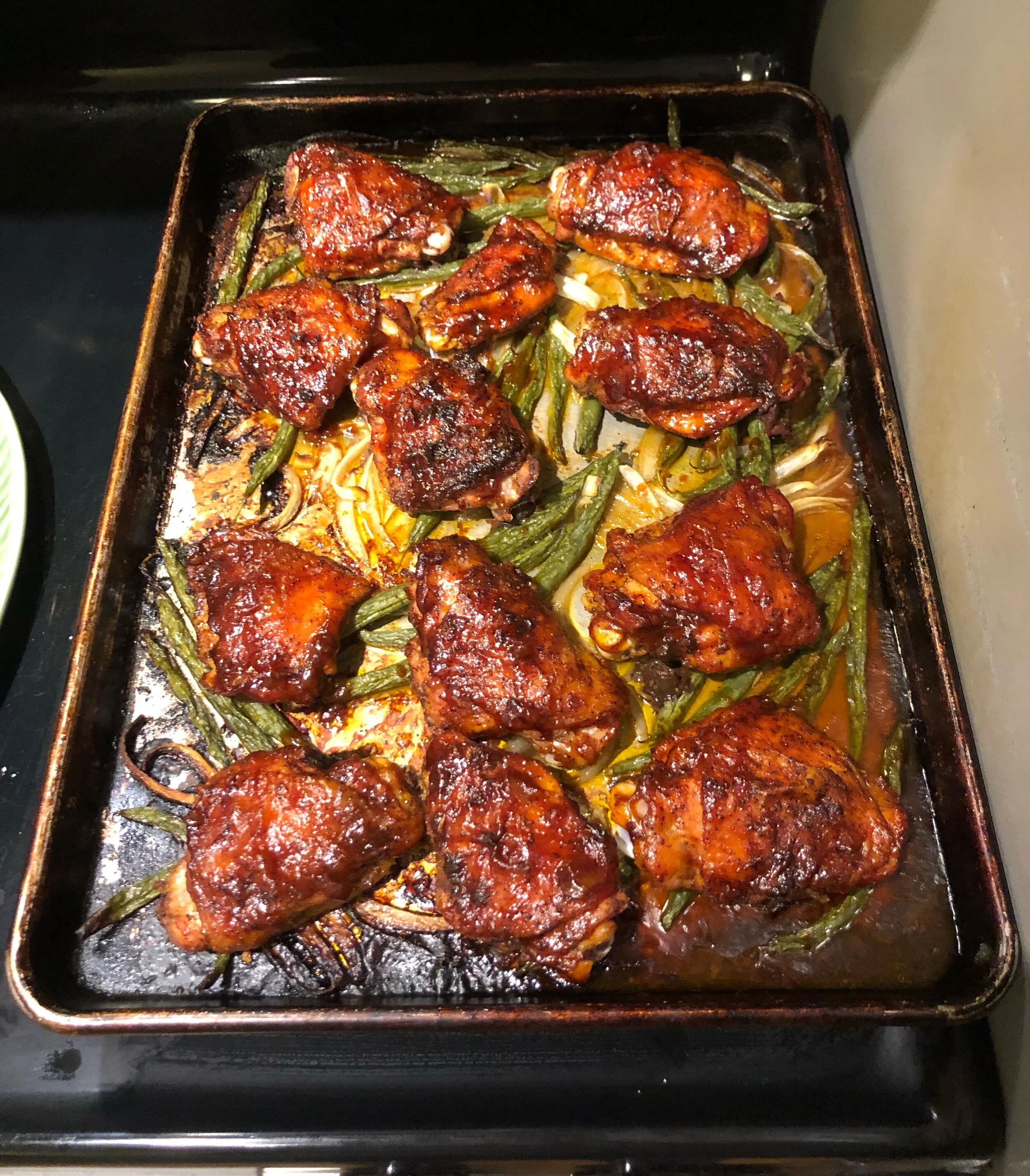 Barbecue Chicken With Potatoes and Green Beans