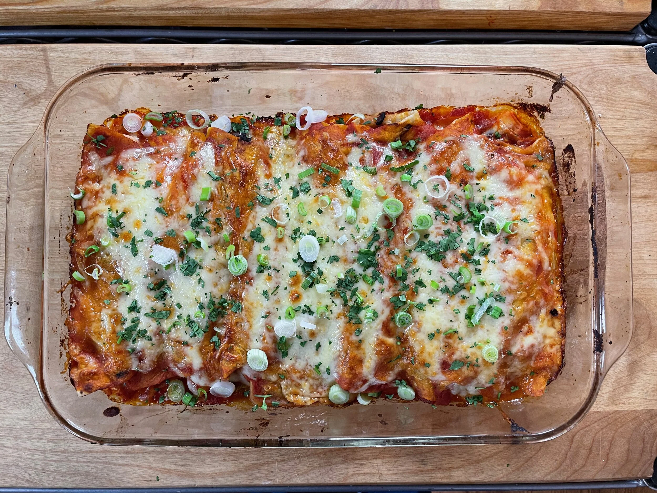 Enchiladas with Salsa Roja (Red Sauce)