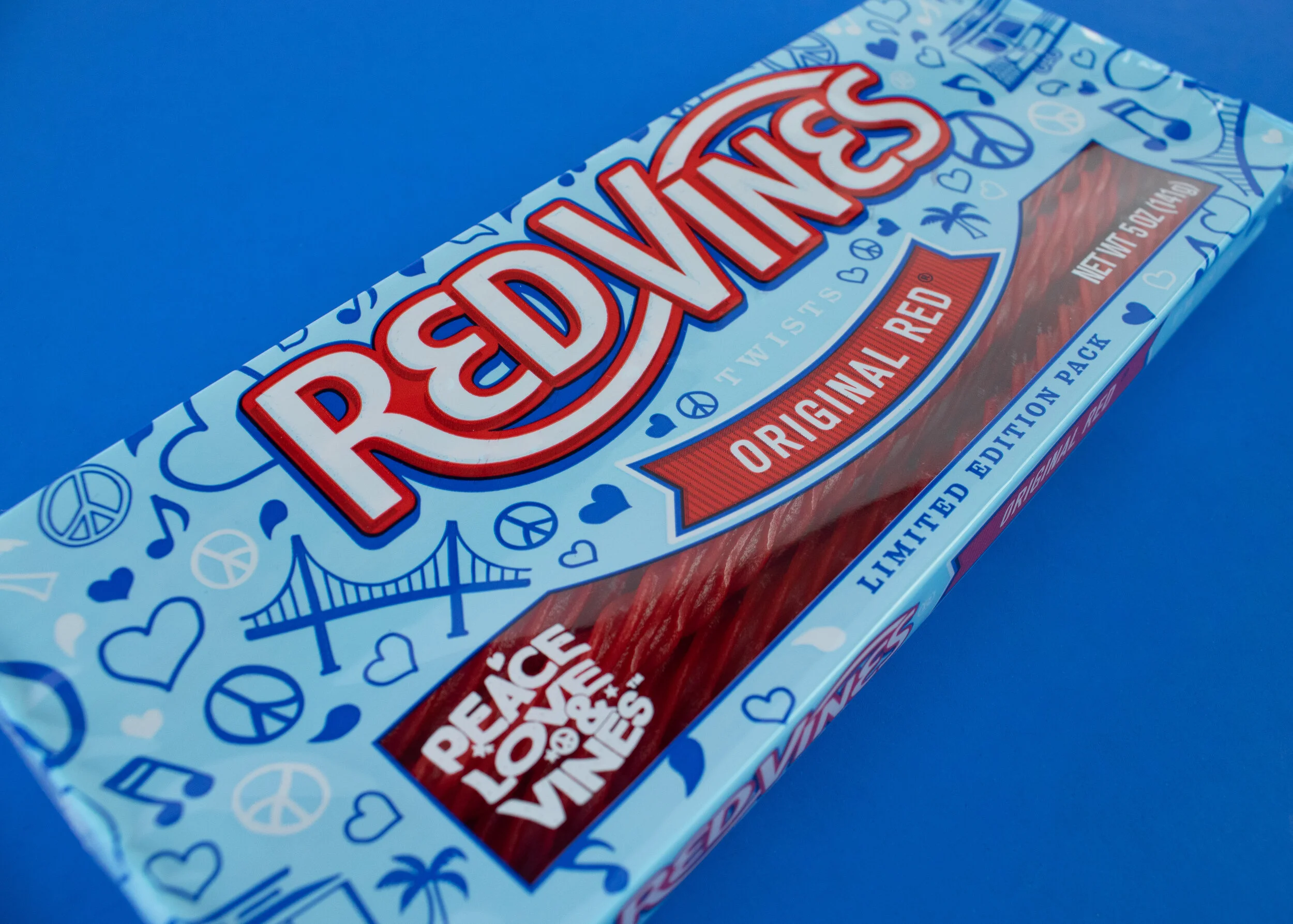 RedVines_PeaceLoveVinesTray2_2020-2.jpg