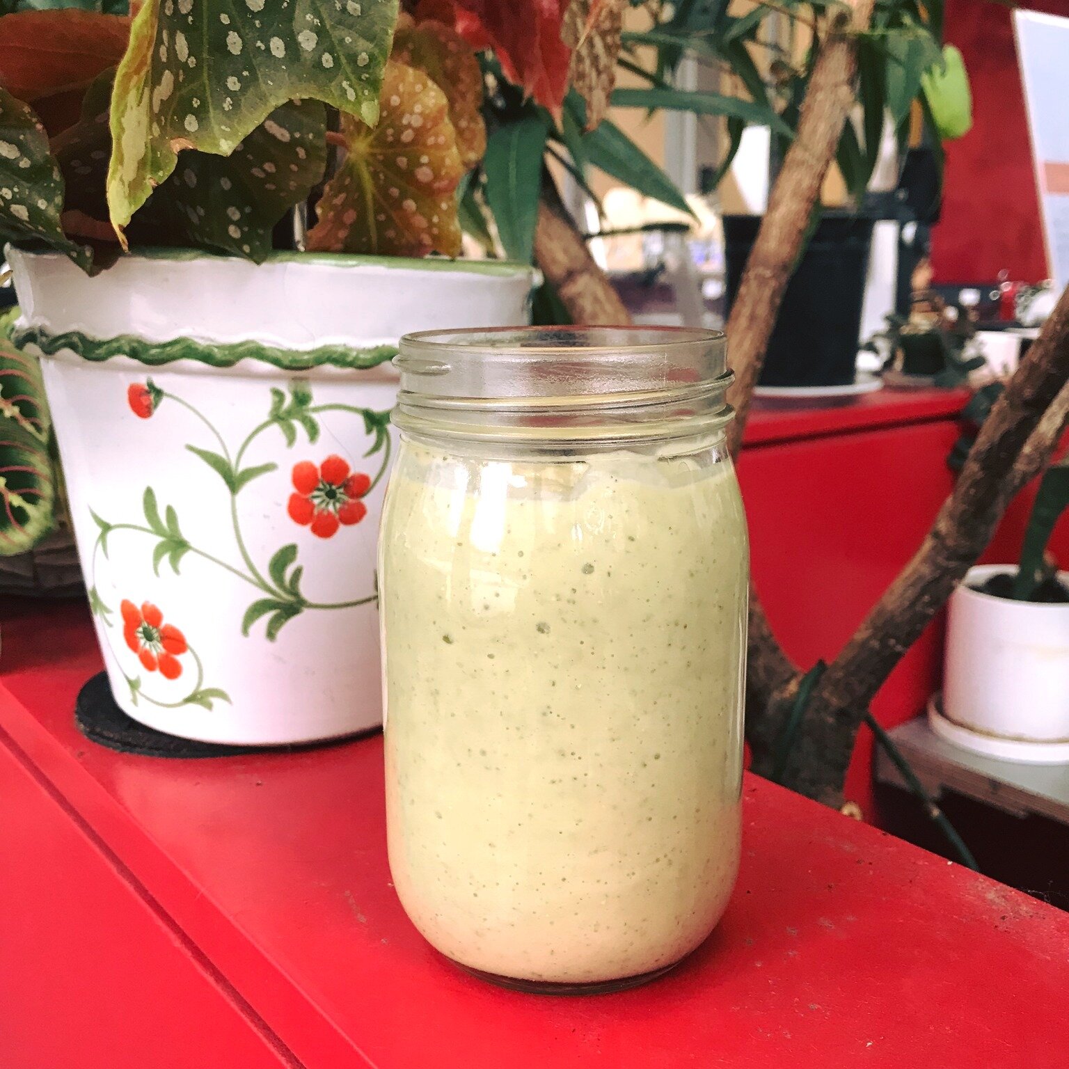 Have you had our new Avobanana smoothie yet? Here at Dear Mama we only bring you the FRESHEST ingredients. Mixed almond milk, chia seeds, vanilla, and agave, this new addition to our family is vegetarian AND vegan. And we can't get enough! #harlemveg