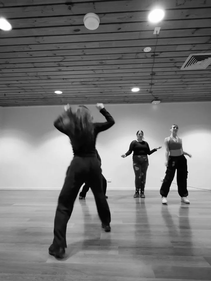 Commercial class with @ella_pausina Thursdays 7:30-8:30 PM 

#dance #instamood #community #fyp