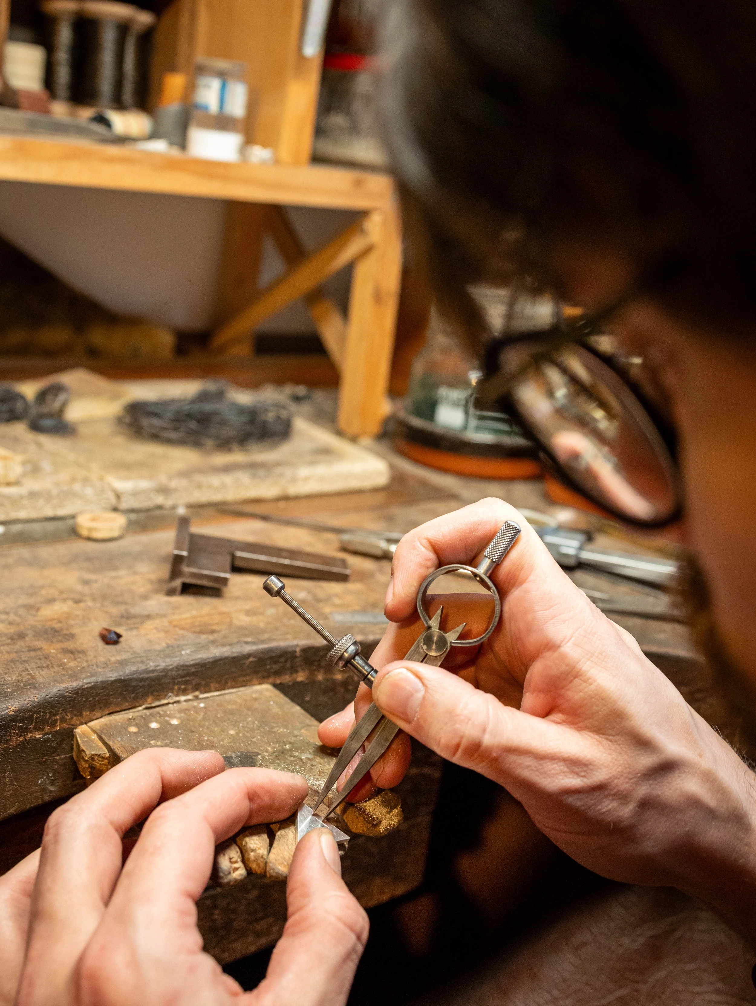 Techniques manuelles de joaillerie- tracé au compas