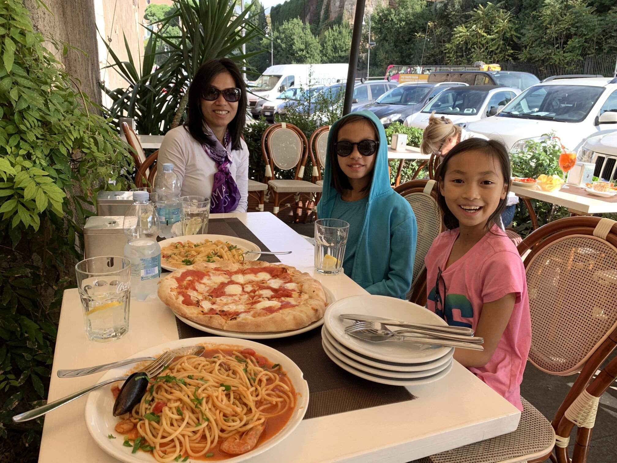 We stopped for some pizza and pasta for lunch on the way to Vittorio Emanuele II (Altar of the Fatherland) monument.
