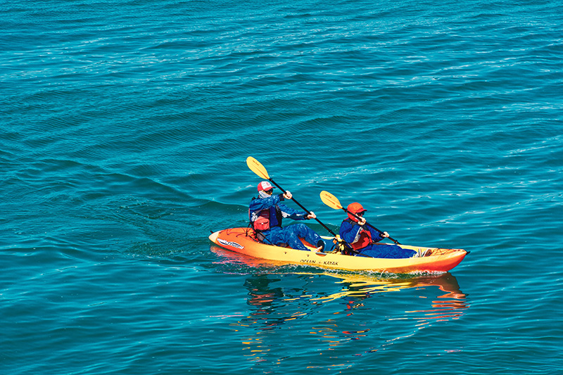 kayak-blue.jpg