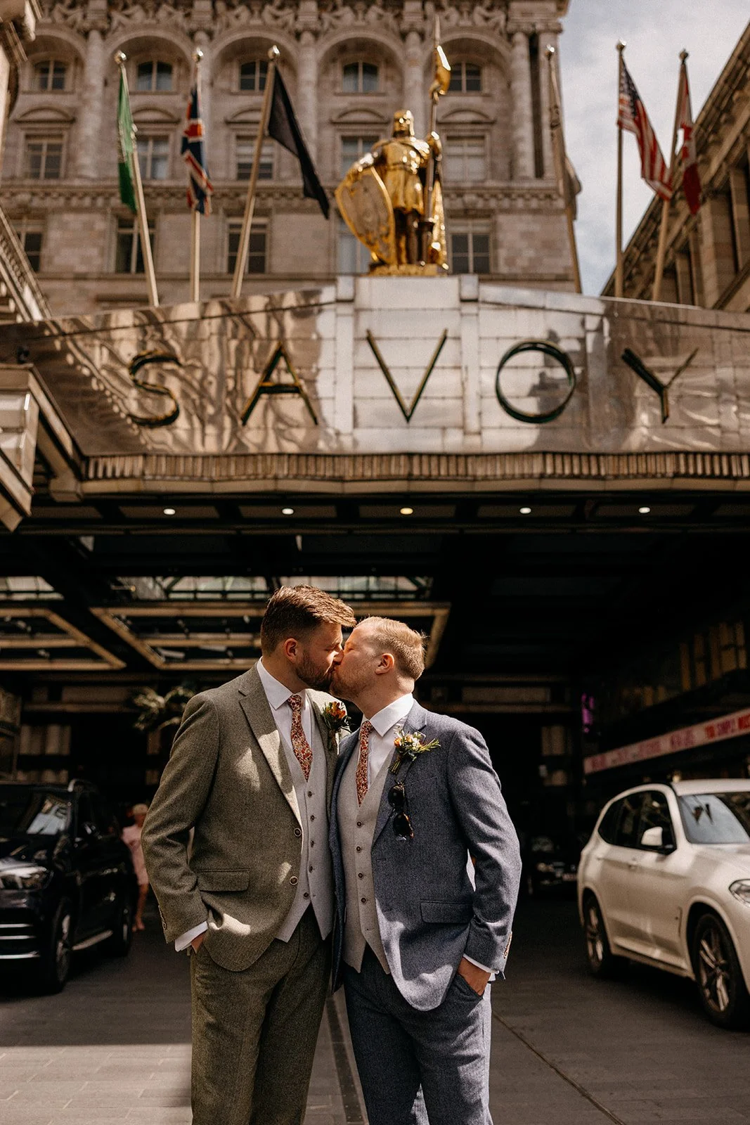 Luke&Jake-toweroflondon-wedding-katiegoffphotography-127.jpg
