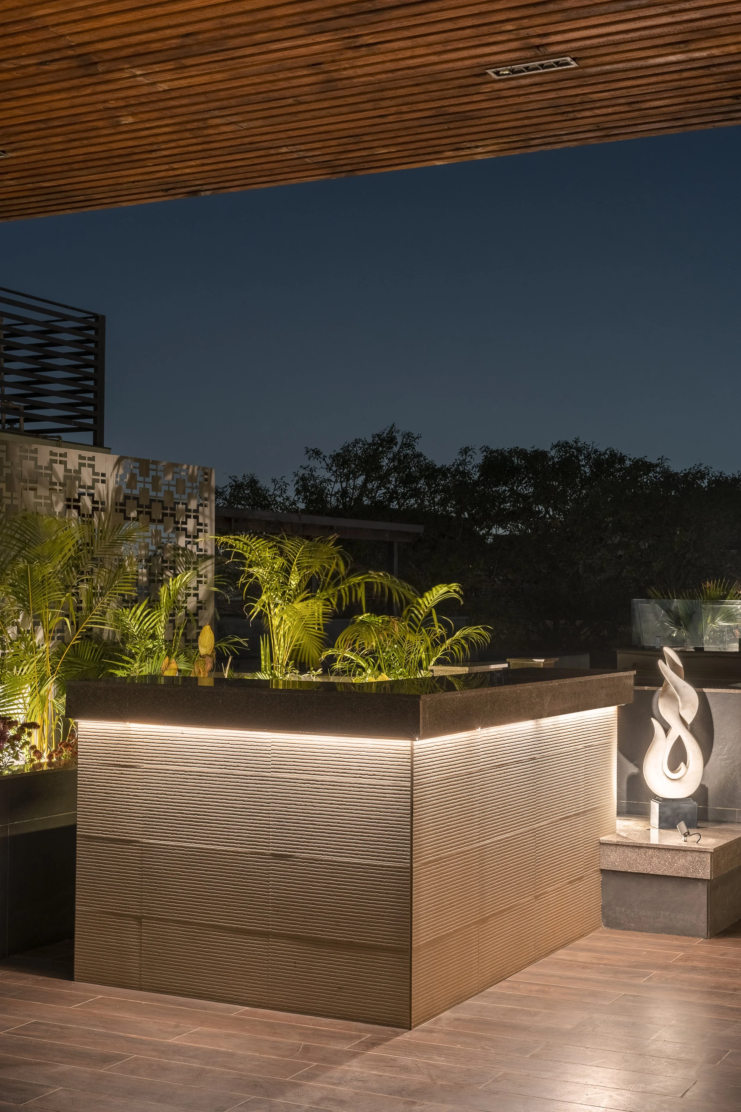   terrace|  bar 