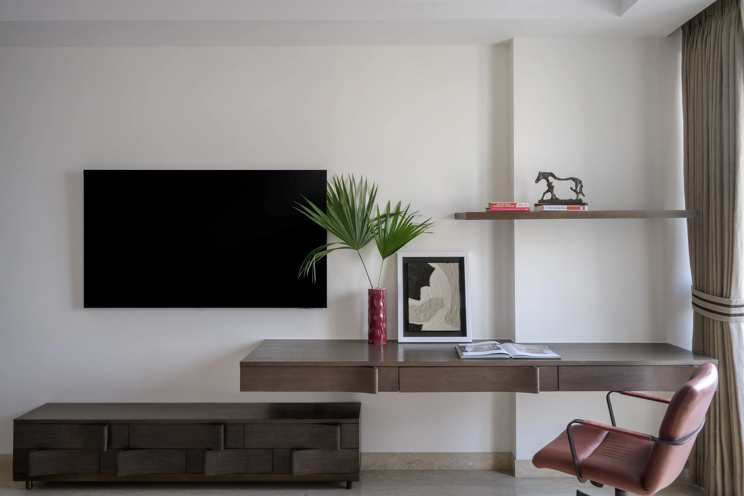 SuvarnaJainMMR_WSS-28_Lounge.jpg
