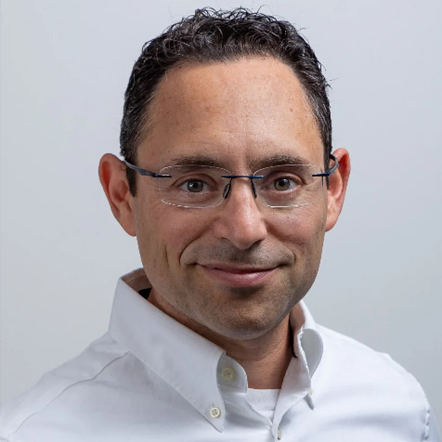 Chen Zur