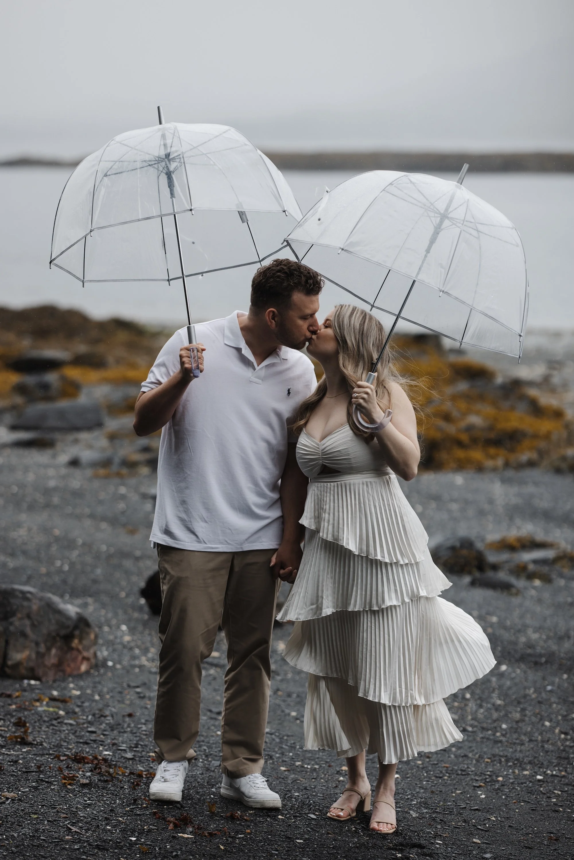 5 Tips for Beautiful Family Photos in the Rain