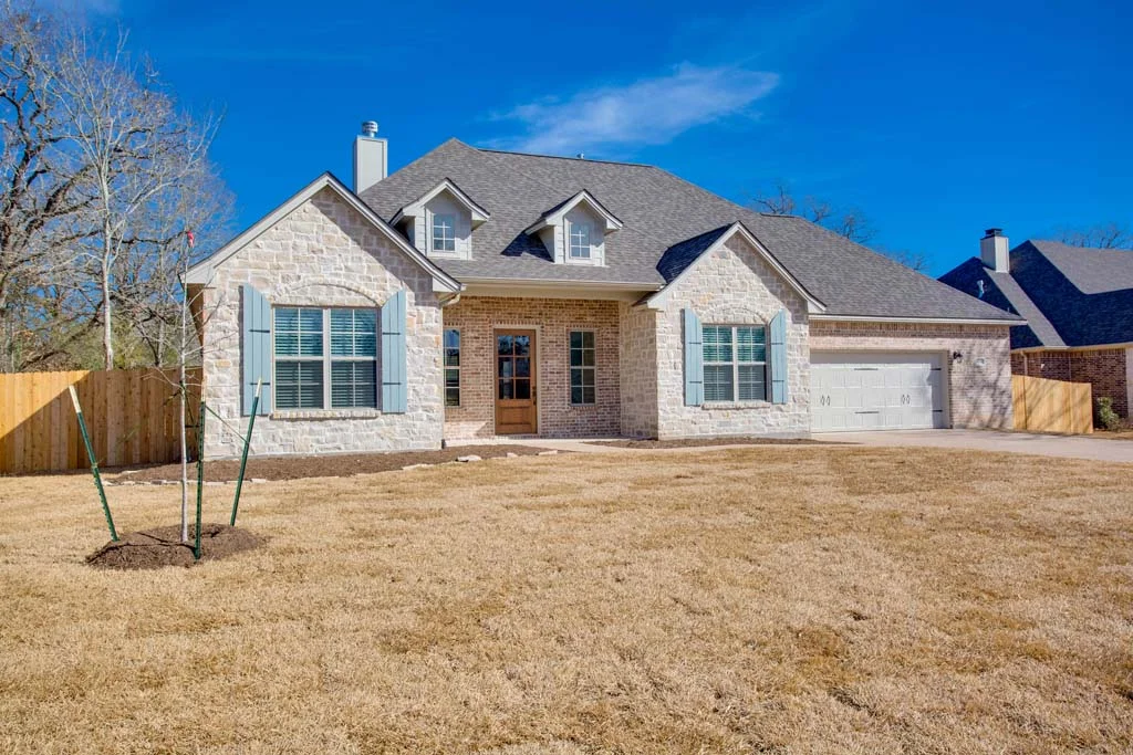8 Questions to ask before you hire your home builder