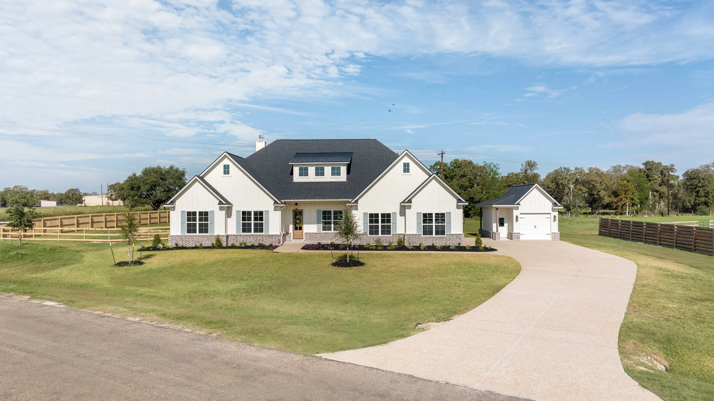 5033 Big Trail – Winding Creek