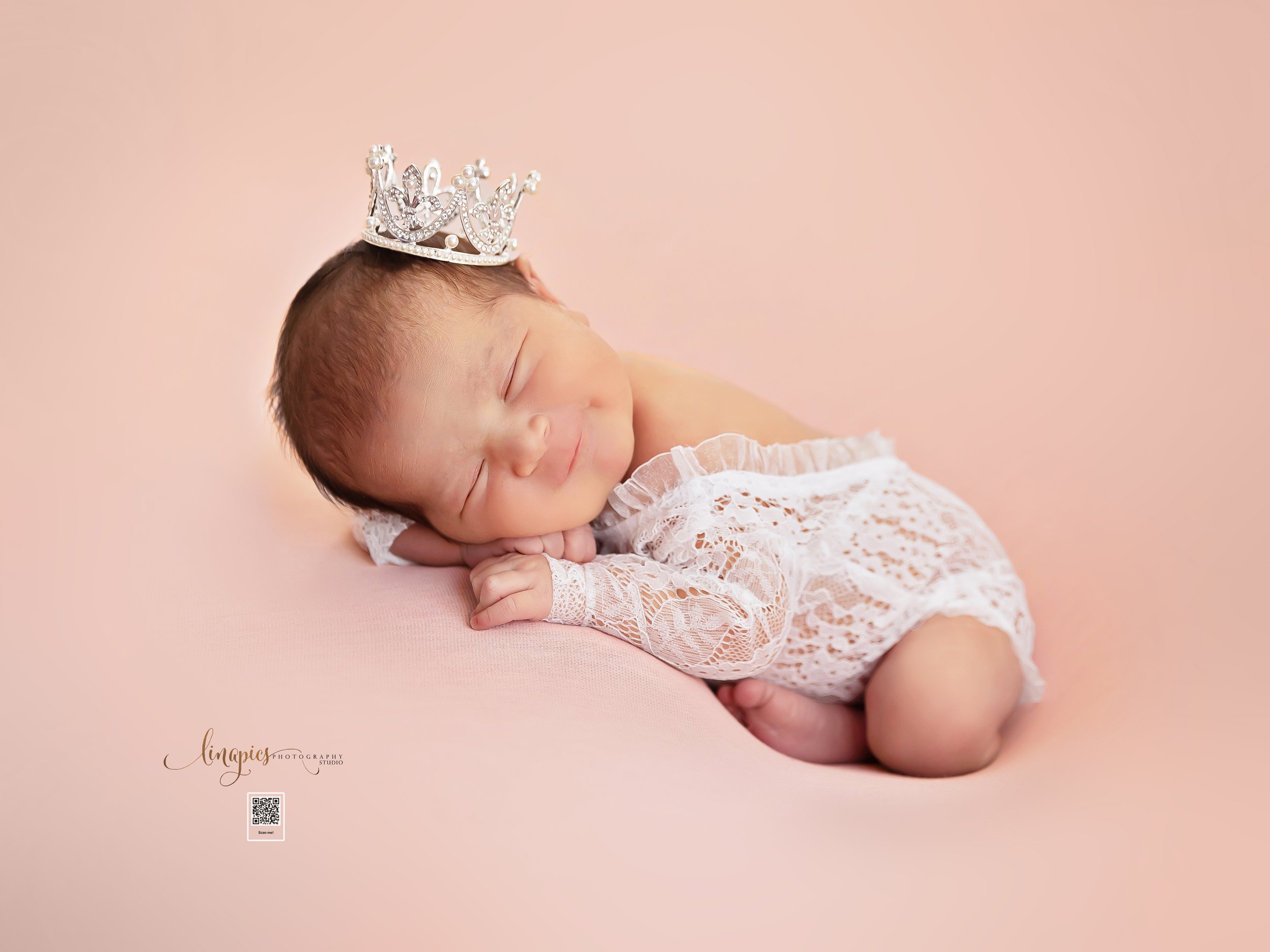 Newborn_Amina_Ready-2_30x40.jpg