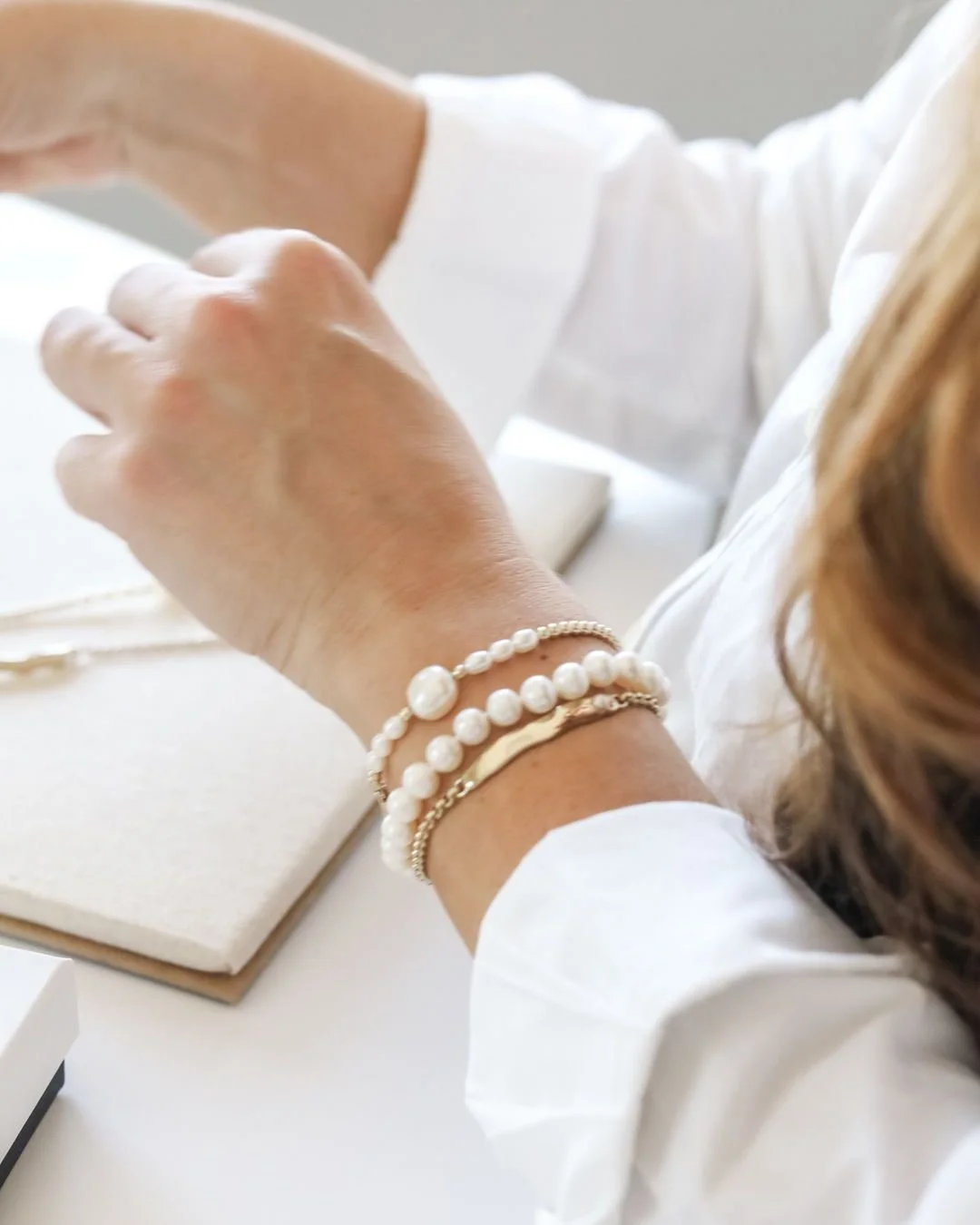 If you can't tell we are not afraid to stack - stacking can be a fun way to show off your favorite pieces! Would you like to see how we style different stacks for a little inspiration? 🤍