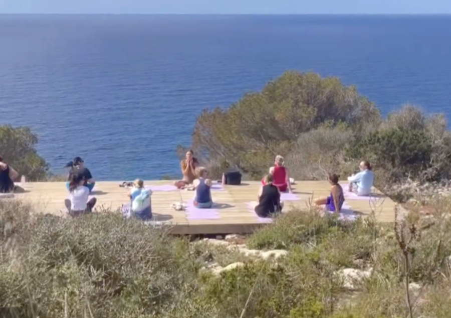 yoga menorca experimental