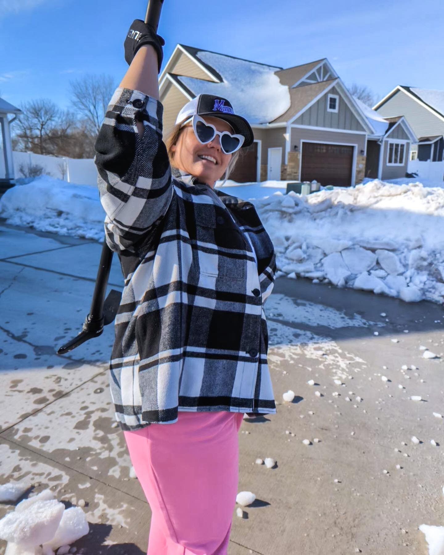 How else are you supposed to get ice off your driveway in the Minnesota Tundra? Best stress-reliever I&rsquo;ve found. @homedepot #minnesotalife #womenpower