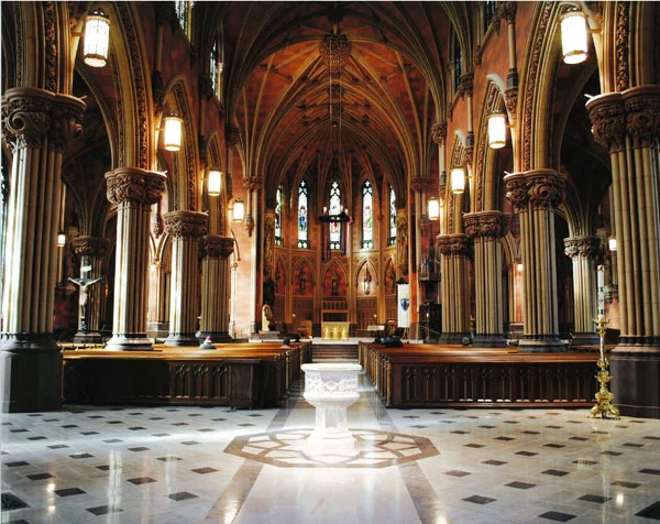 1. Rich Pagano - Interior Facing Altar-sm.jpg