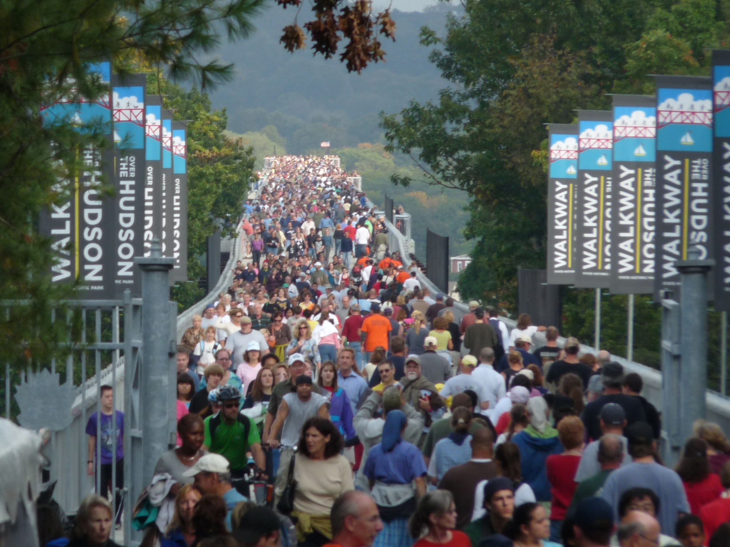 walkway-over-hudson.jpg.JPG