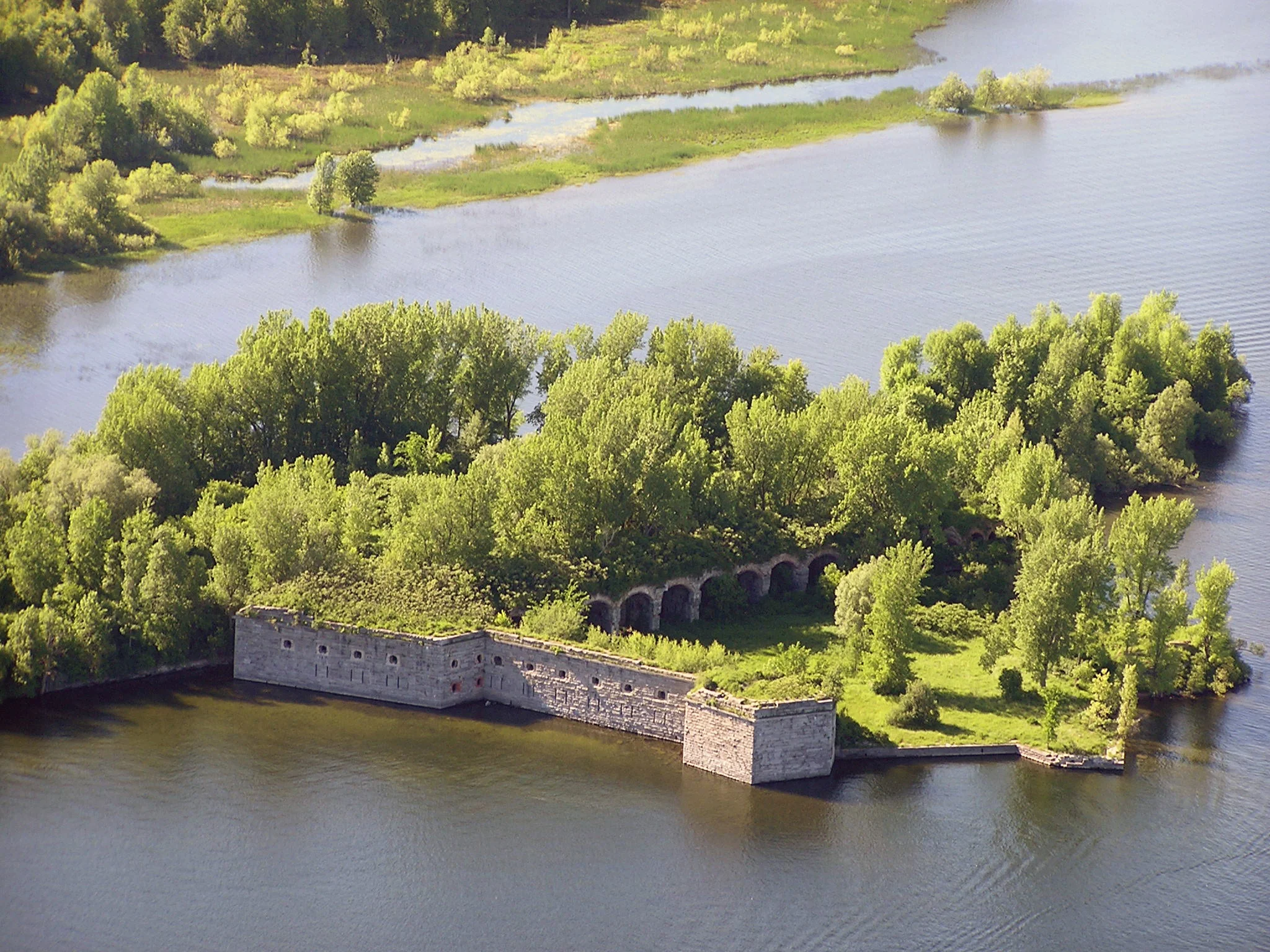 Fort Montgomery, Rouse's Point Image #2-Aerial view northwest Roger and Doug Harwood photo.jpg