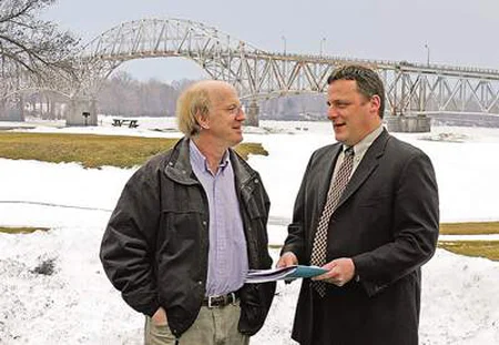 champlain-bridge.jpg