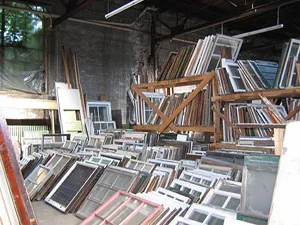 7s06_woodwindows.jpg