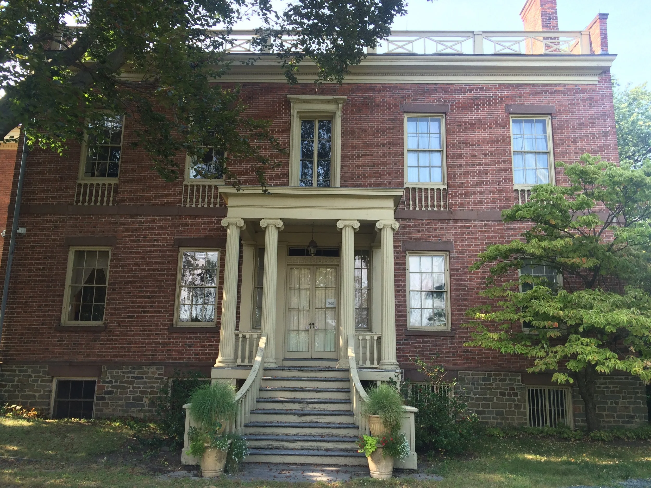 Ten Broeck Mansion