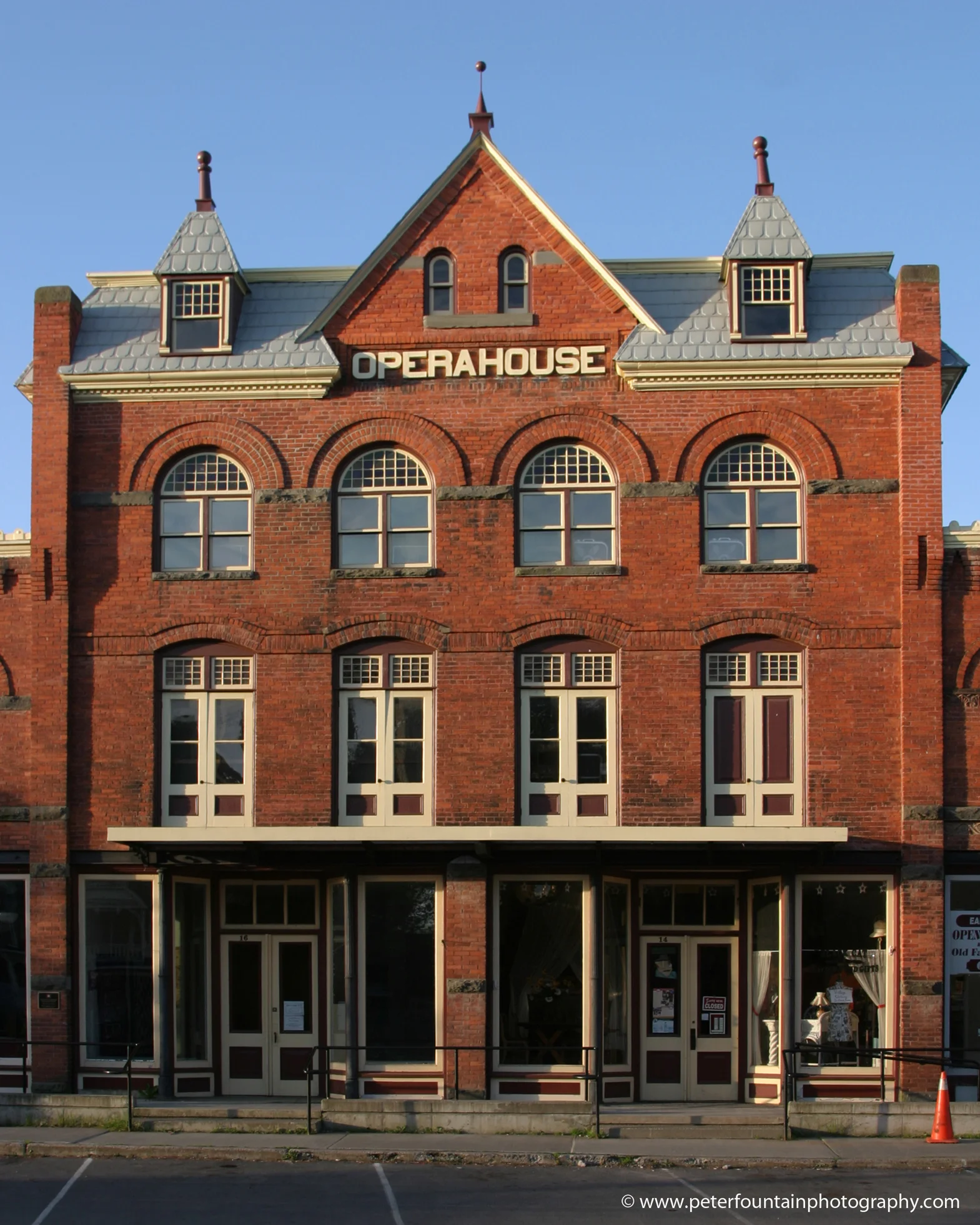 Earlville Opera House