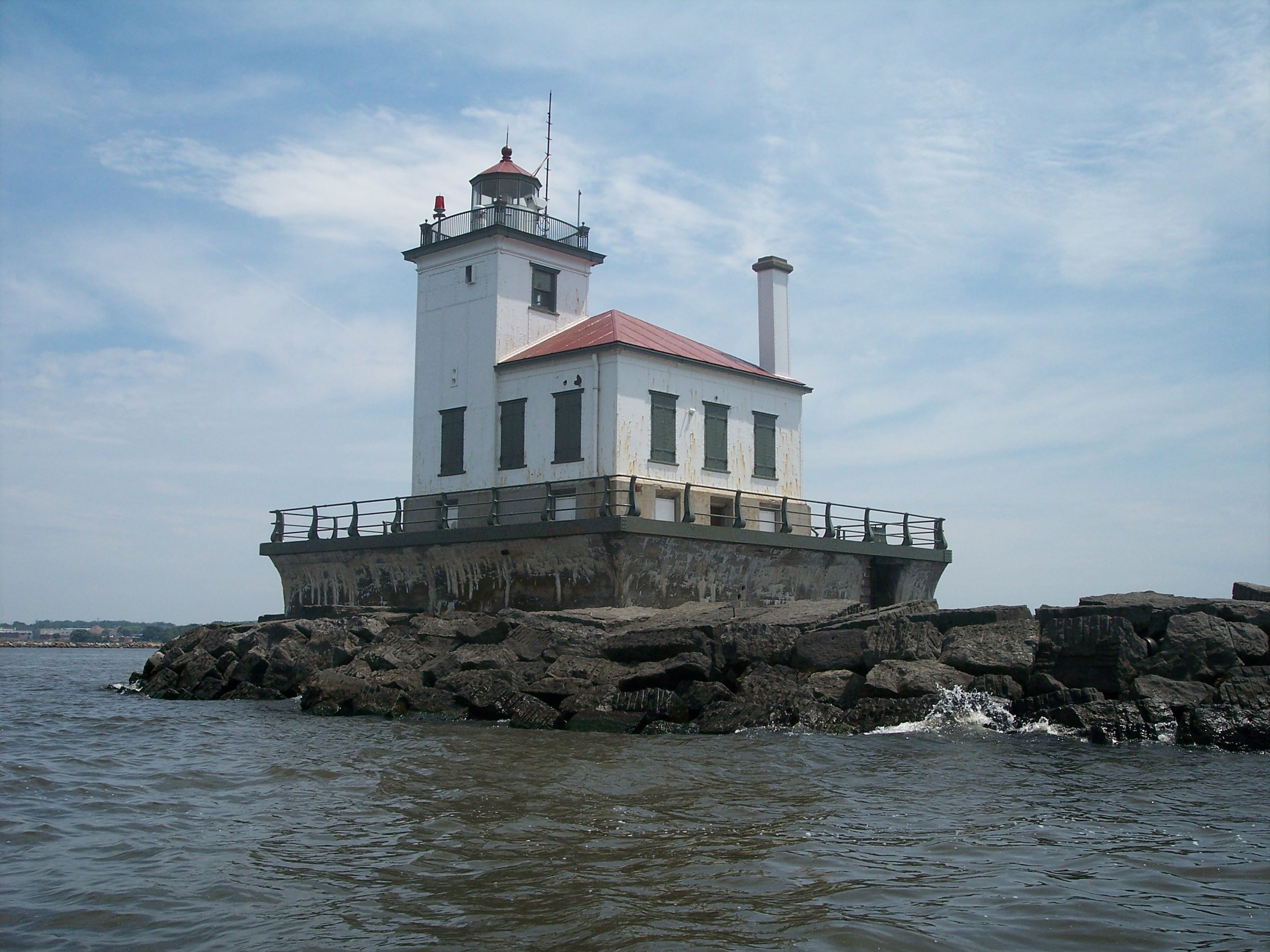 Oswego West Pier Head Lighthouse
