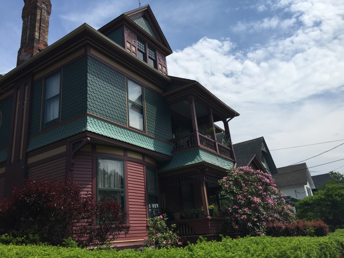 Jamestown's Lakeview Avenue Historic District