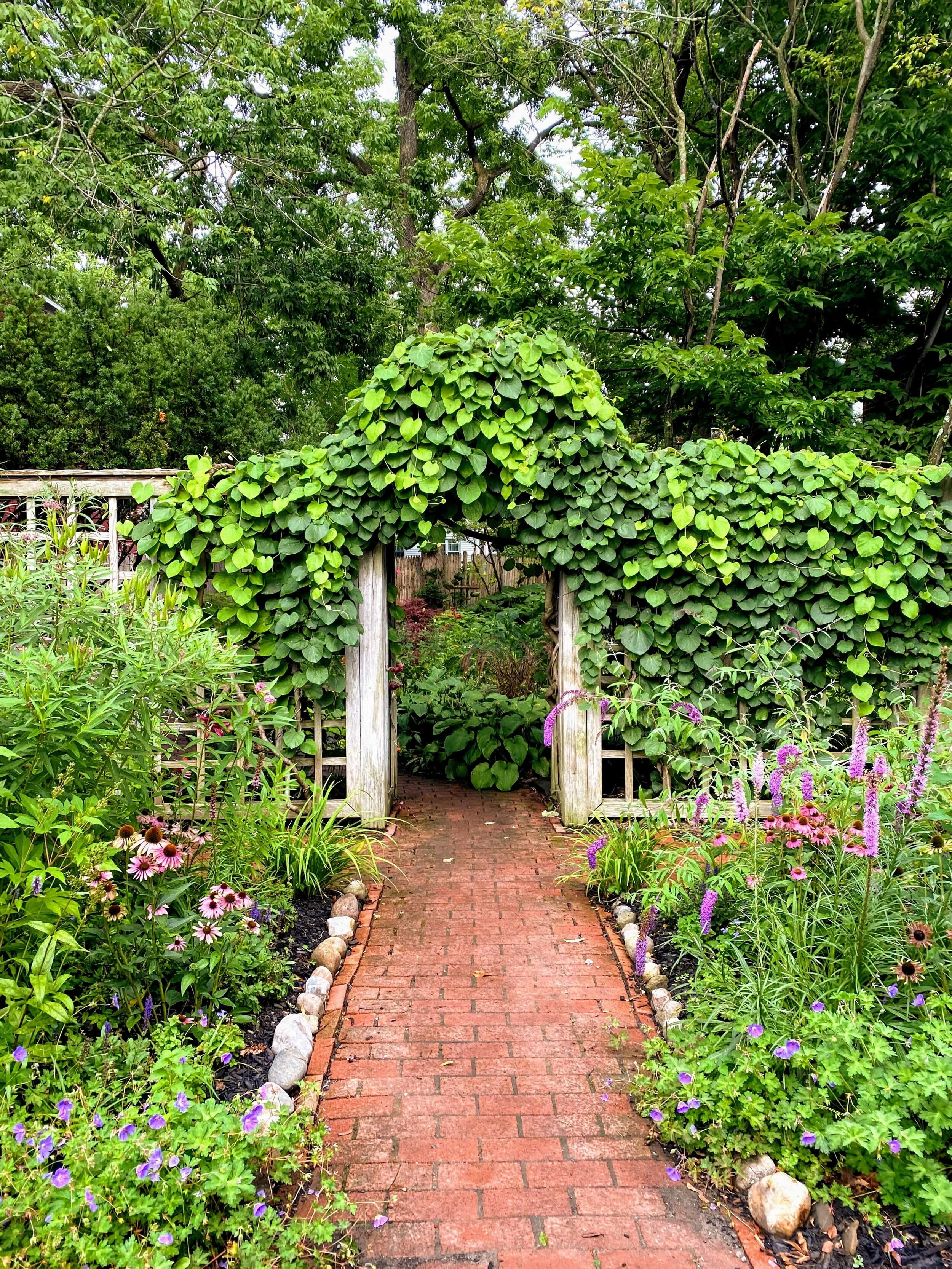 Secret Gardens in Schenectady's Stockade