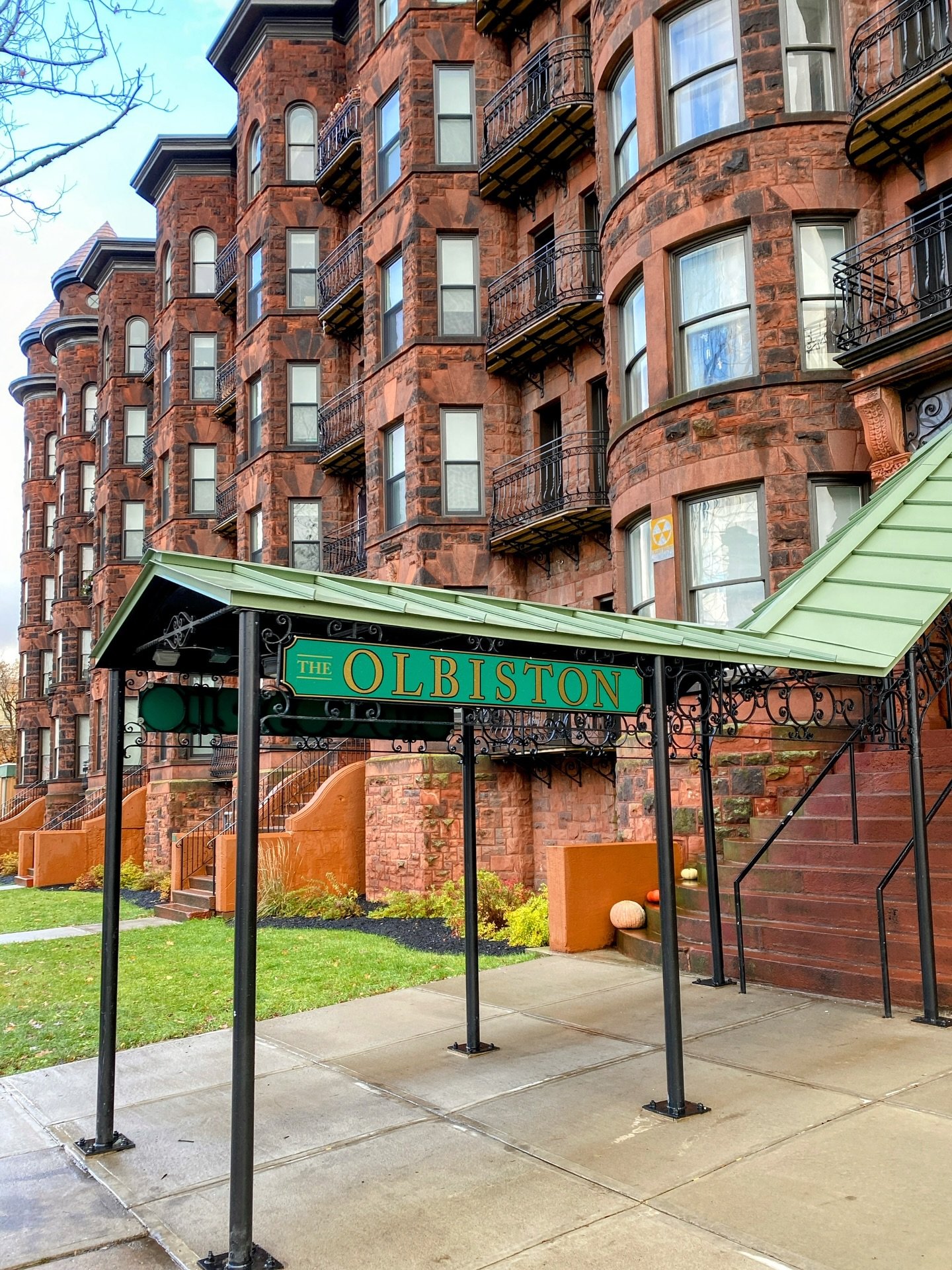 Yesterday, we were honored to be in Utica with @buttenschonny to recognize the incredible transformation of the Olbiston Apartments. The League recently awarded this project with one of our statewide Excellence in Historic Preservation Awards &mdash;