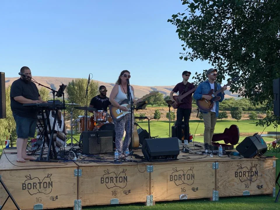 October 25, 2019 - SOLD OUT: Amber Sweeney & the Band at Cedars Grill