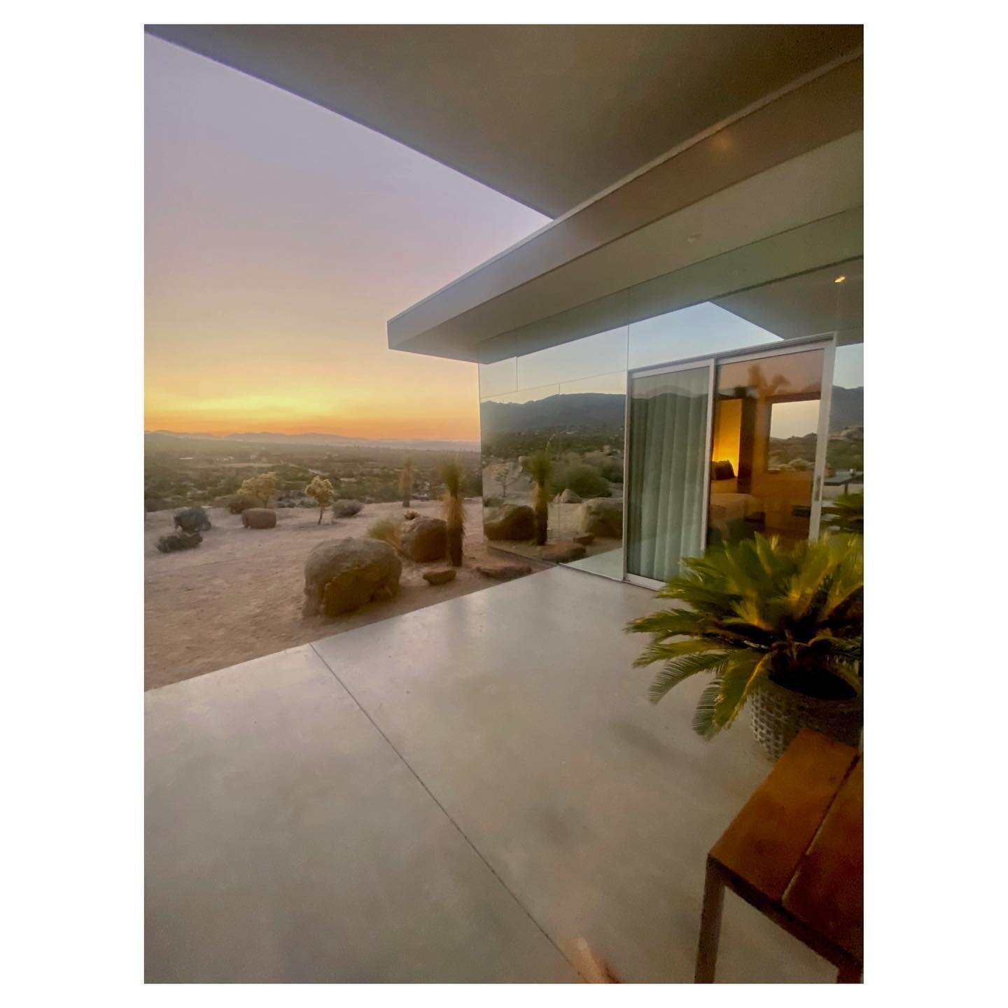 Beautiful stay @skyhousejoshuatree  in #joshuatree #architecture #landscape #hospitality 🧡